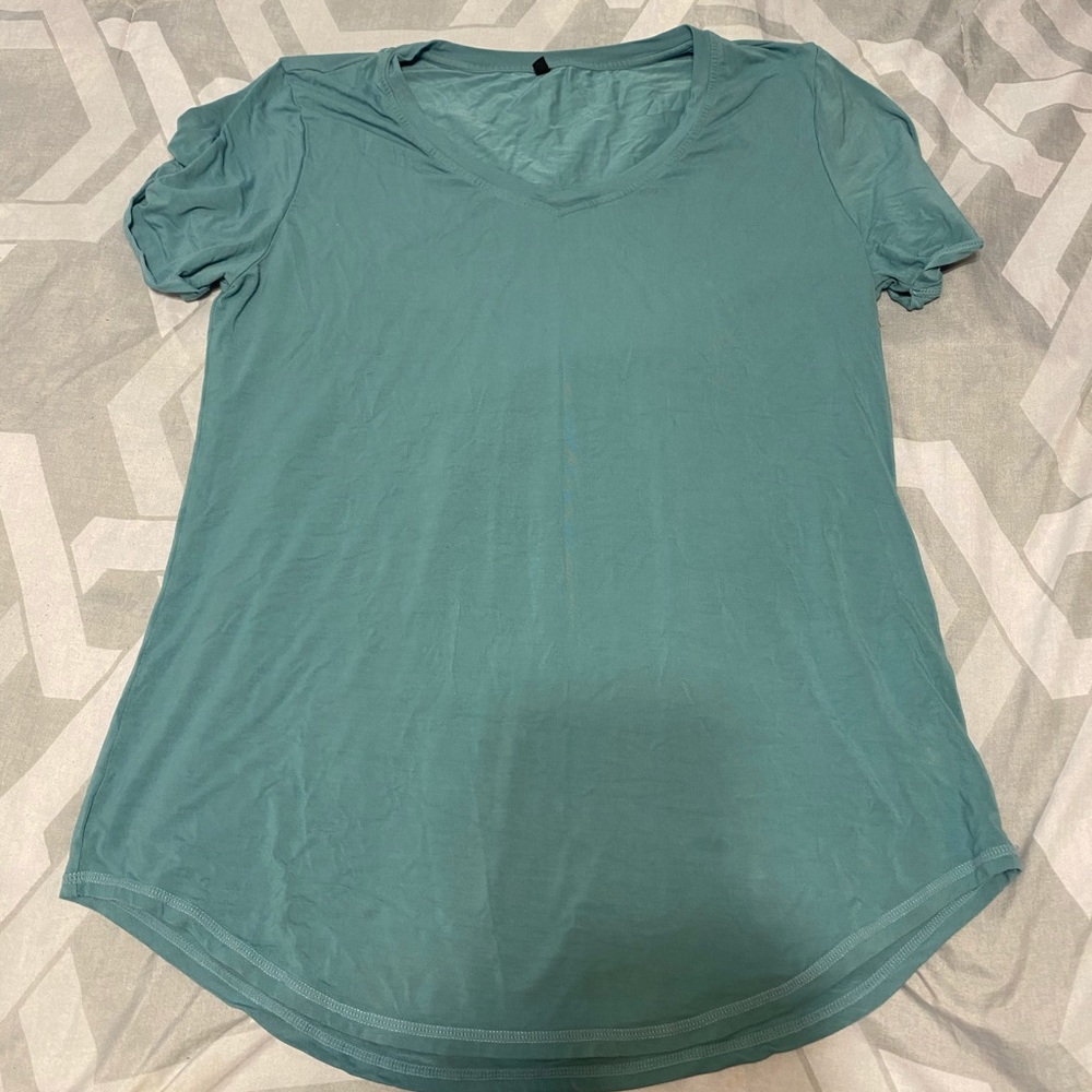 Ptula Vivian v neck